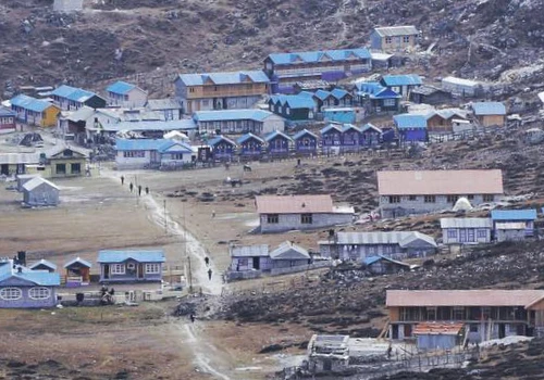 manaslu circuit trek teahouses