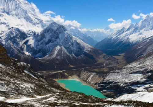 manaslu circuit trek weather
