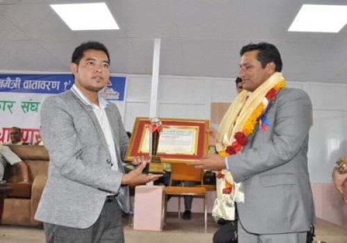 Md of Himalayan Scenery Treks Being Awarded with Tourism Entrepreneur Award