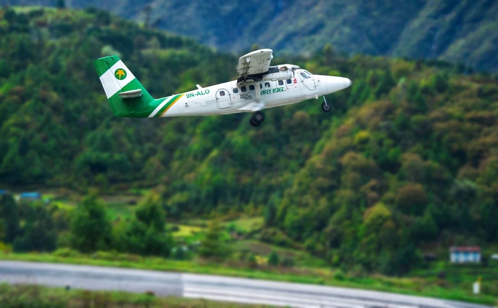 lukla flight