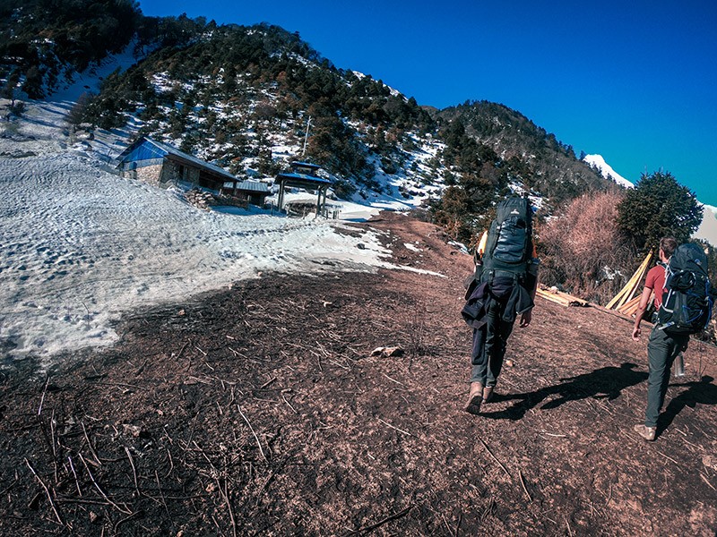 Backpacker on the trail of Manaslu