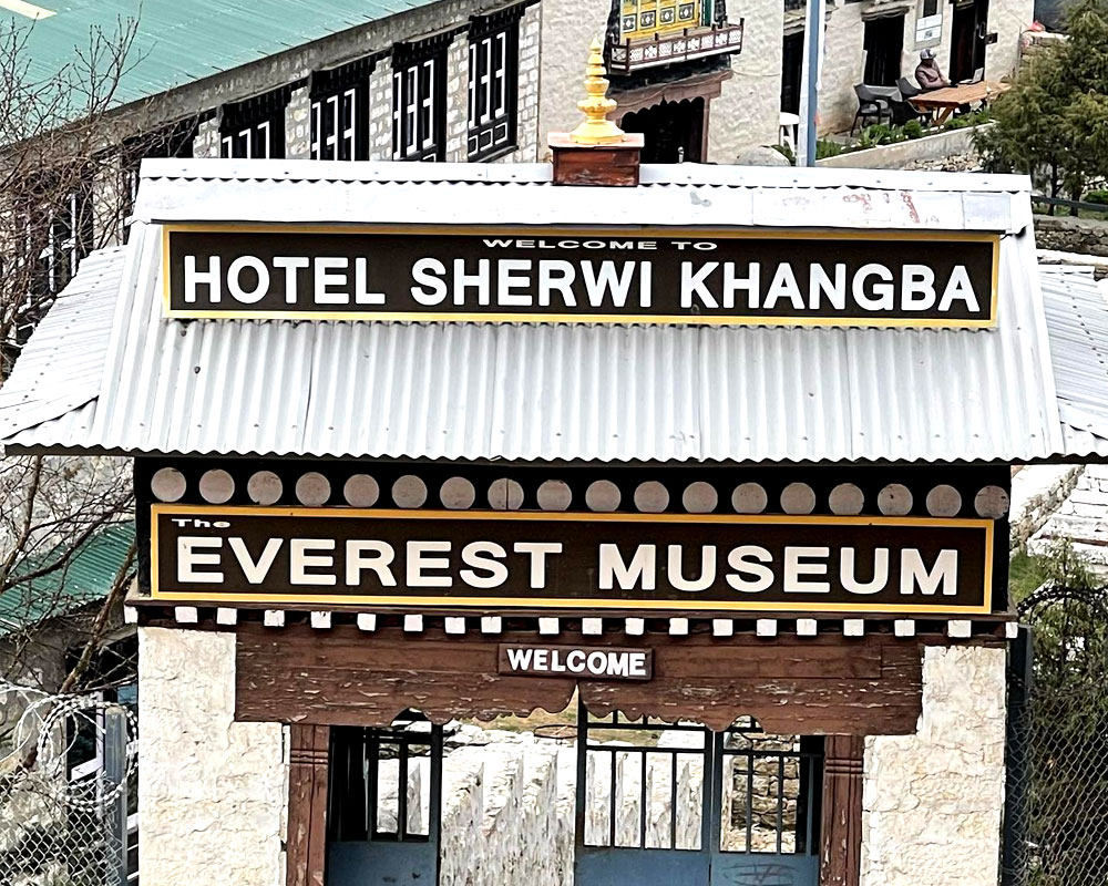 Everest Museum