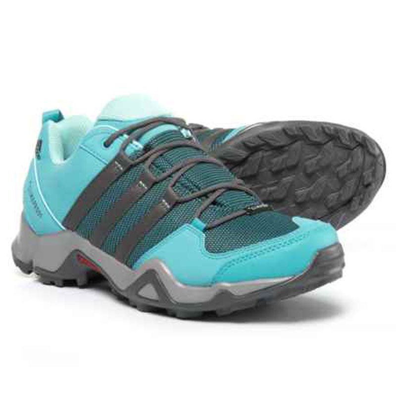 Trekking shoes preview