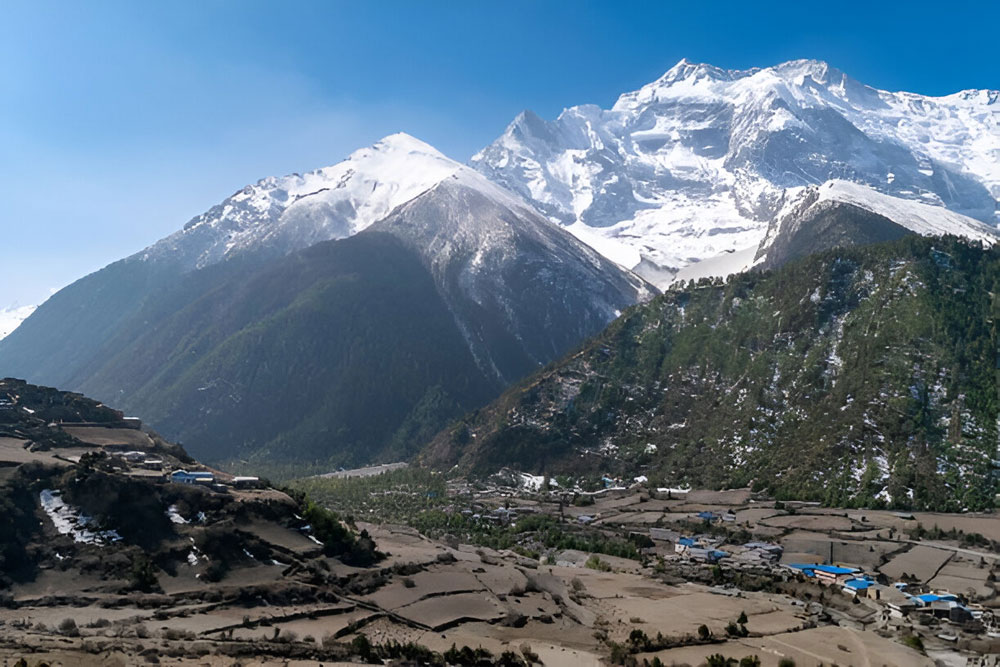 Pisang Peak Climbing Itinerary