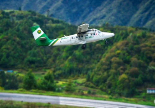 lukla flight