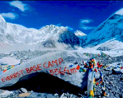  Everest Base Camp