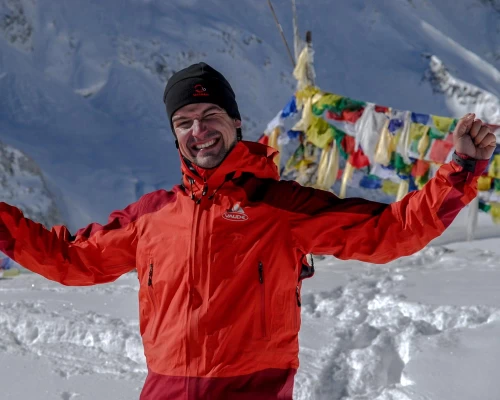  Happy Trekker When He Reached The Larke La Pass