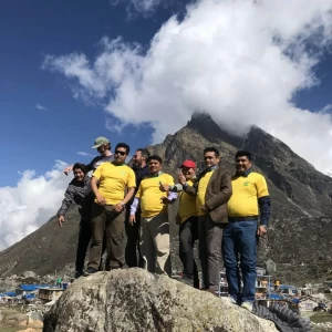 trekking in himalaya 